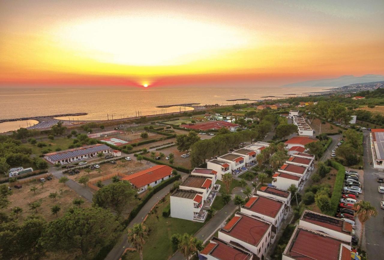 Villaggio Residence Bahja Paola Kültér fotó