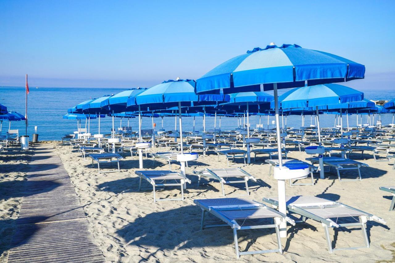 Villaggio Residence Bahja Paola Kültér fotó