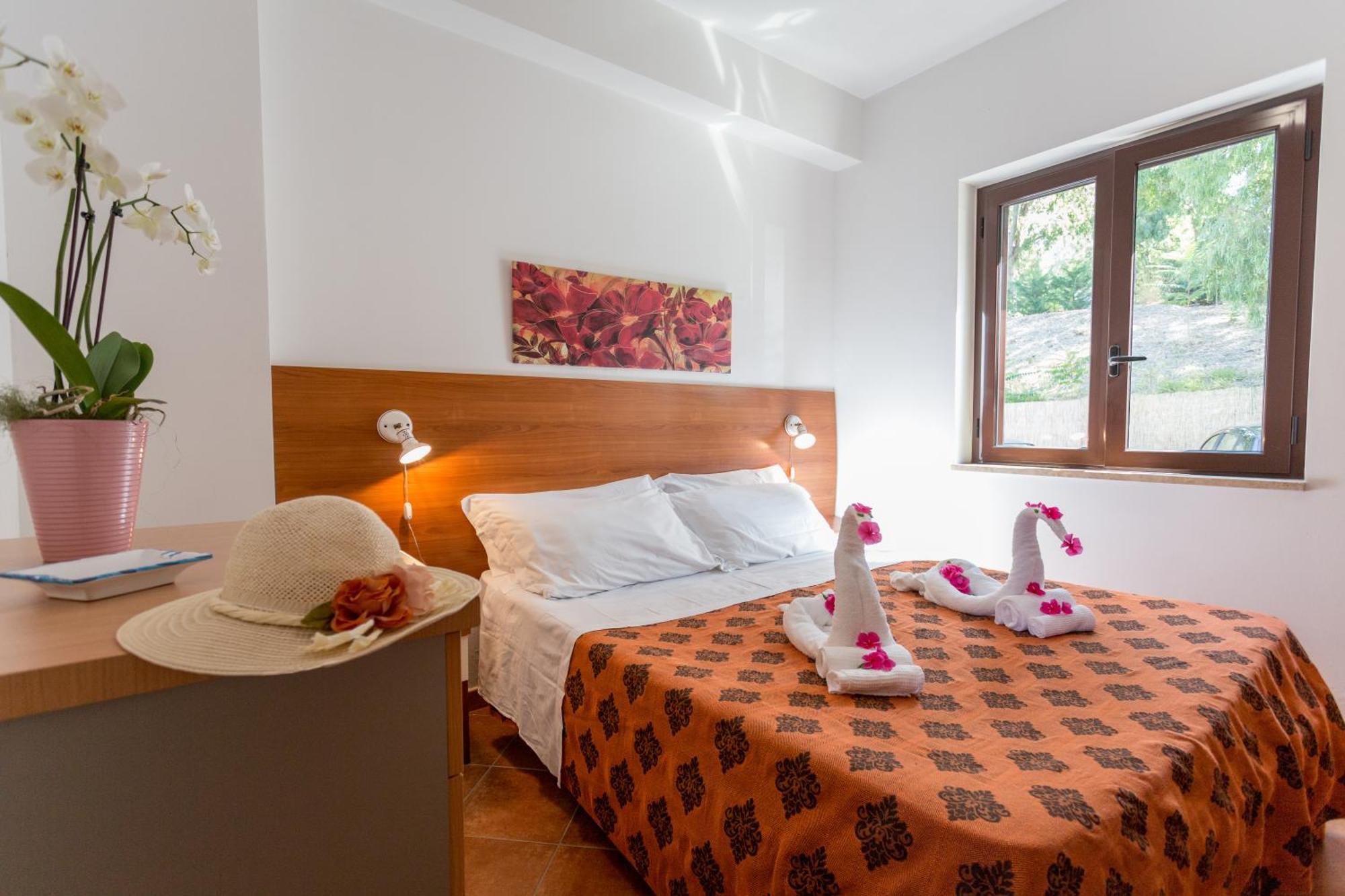 Villaggio Residence Bahja Paola Kültér fotó