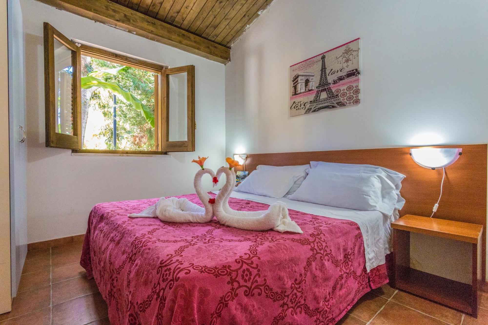 Villaggio Residence Bahja Paola Kültér fotó